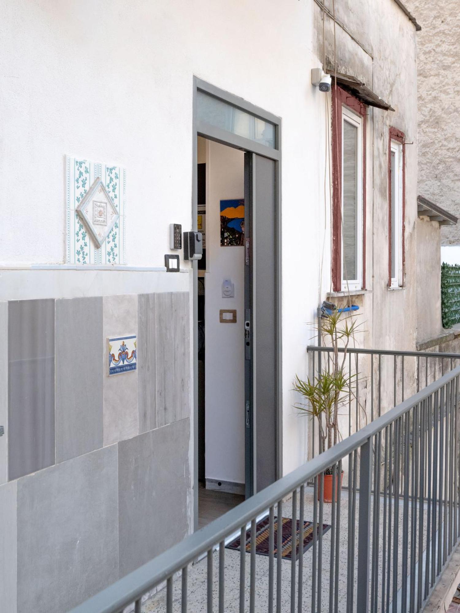 Terrazza Spaccanapoli Centro Storico Exterior photo